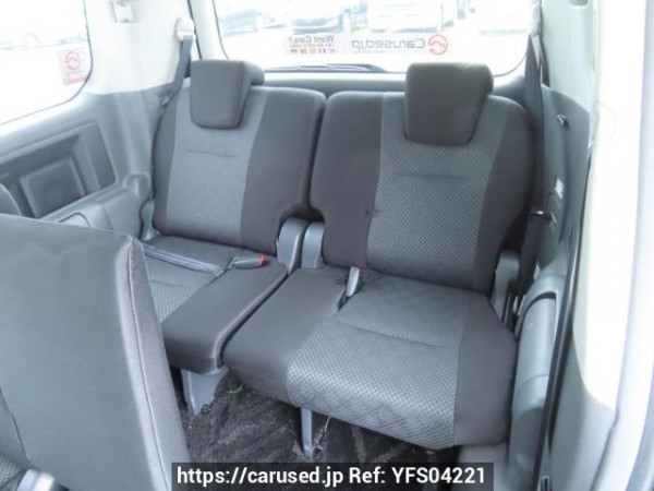Used 2007 AT toyota noah ZRR70W Image[21]