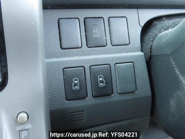 Used 2007 AT toyota noah ZRR70W Image[32]