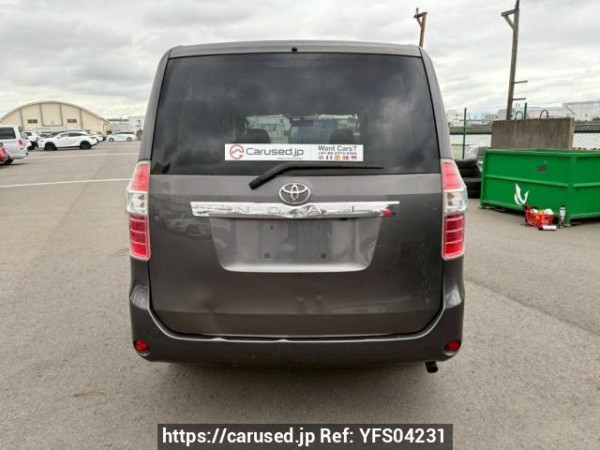 Used 2008 AT toyota noah ZRR70G Image[5]