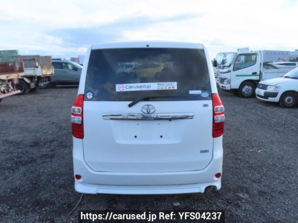 Used 2011 AT toyota noah ZRR70G Image[5]