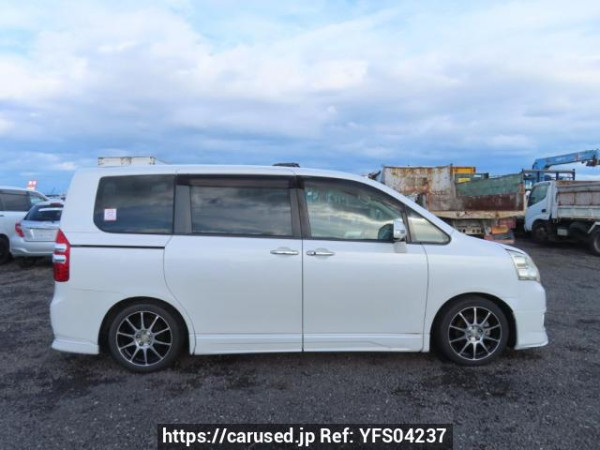 Used 2011 AT toyota noah ZRR70G Image[7]