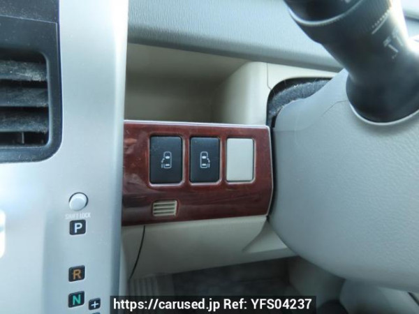 Used 2011 AT toyota noah ZRR70G Image[31]