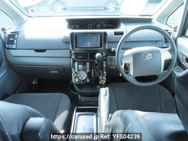 Used 2008 AT toyota noah ZRR70G Image[17]