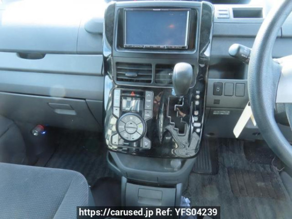 Used 2008 AT toyota noah ZRR70G Image[20]