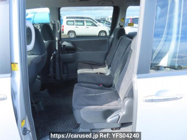 Used 2010 AT toyota noah ZRR70G Image[14]