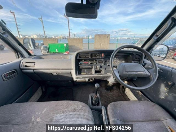 Used 1996 MT toyota hiace-van RZH102V Image[16]