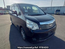 Toyota Noah ZRR70G