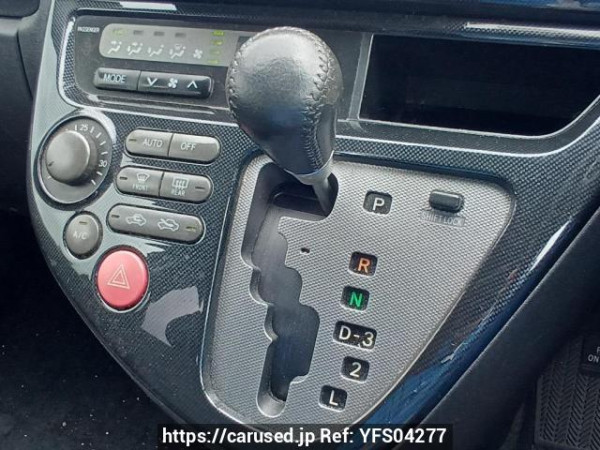 Used 2003 AT toyota wish ZNE10G Image[22]