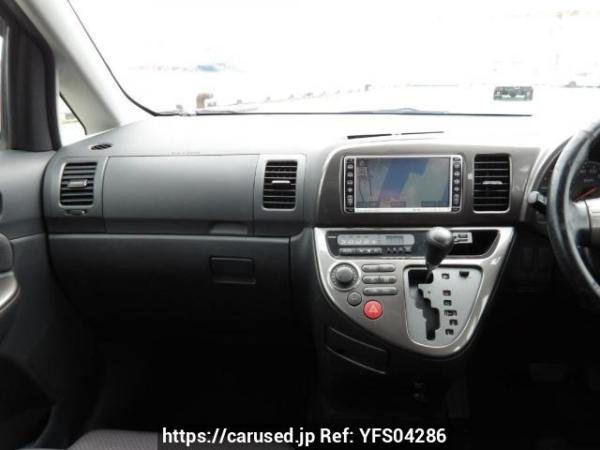 Used 2004 AT toyota wish ZNE10G Image[19]