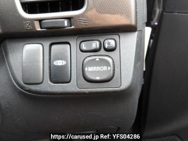 Used 2004 AT toyota wish ZNE10G Image[27]