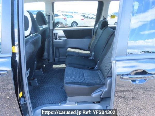 Used 2009 AT toyota noah ZRR70W Image[17]
