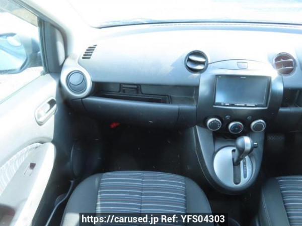 Used 2011 AT mazda demio DE3FS Image[16]