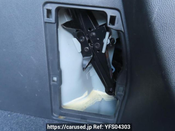 Used 2011 AT mazda demio DE3FS Image[38]