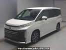 Toyota Voxy ZWR90W