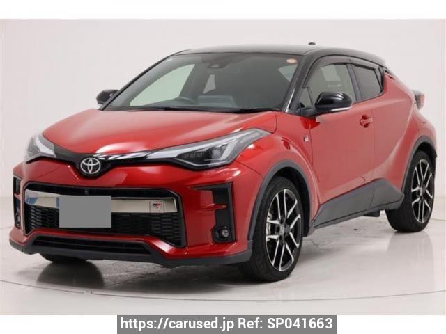 Buy Used 2022 Toyota C-HR ZYX11 (SP041663) - Carused.jp