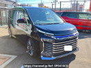 Toyota Voxy ZWR90W