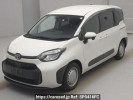 Toyota Sienta MXPL10G