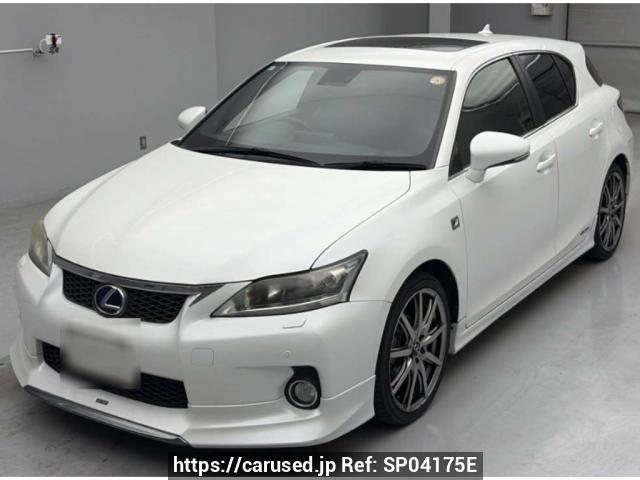 Buy Used 2011 Lexus CT ZWA10 (SP04175E) - Carused.jp