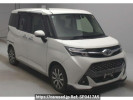 Toyota TANK M900A