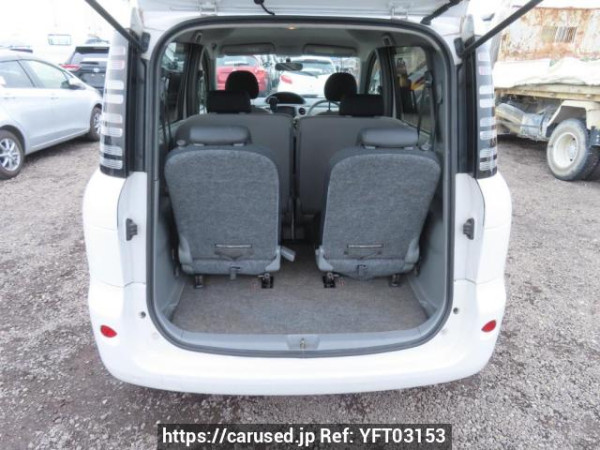 Used 2005 AT toyota sienta NCP81G Image[8]