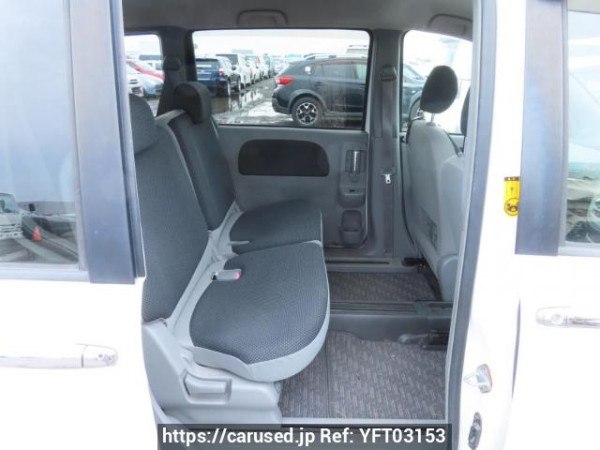 Used 2005 AT toyota sienta NCP81G Image[16]