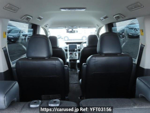 Used 2013 AT toyota voxy ZRR70W Image[9]