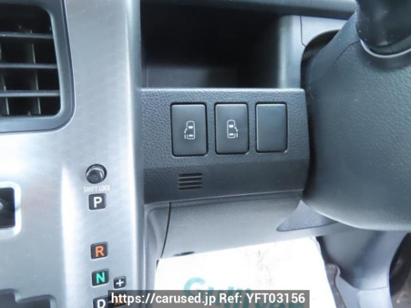 Used 2013 AT toyota voxy ZRR70W Image[32]