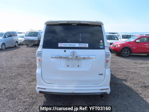Used 2013 AT toyota voxy ZRR70W Image[5]