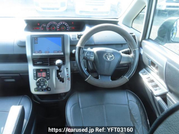Used 2013 AT toyota voxy ZRR70W Image[25]