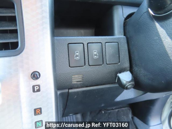Used 2013 AT toyota voxy ZRR70W Image[33]