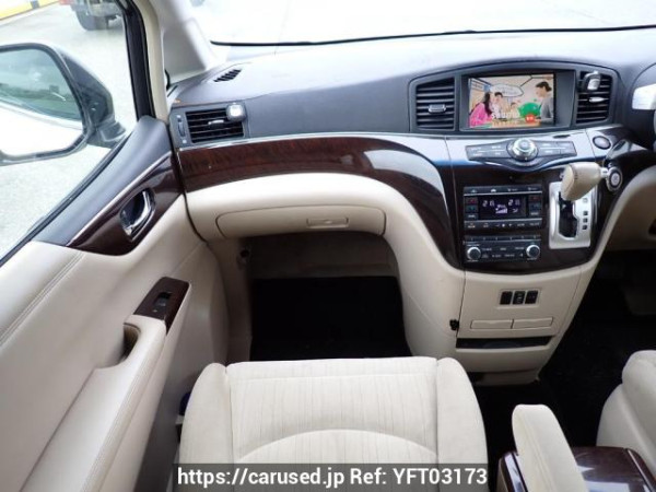 Used 2011 AT nissan elgrand TE52 Image[19]