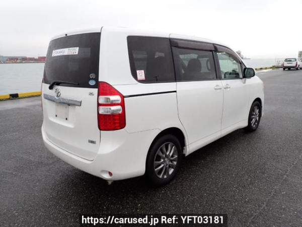 Used 2010 AT toyota noah ZRR70G Image[6]