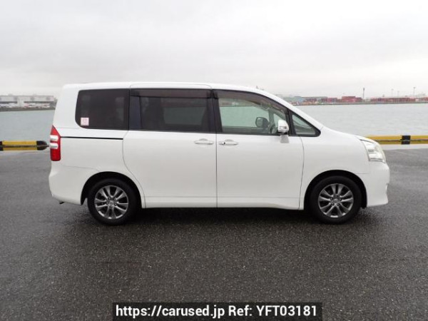 Used 2010 AT toyota noah ZRR70G Image[7]
