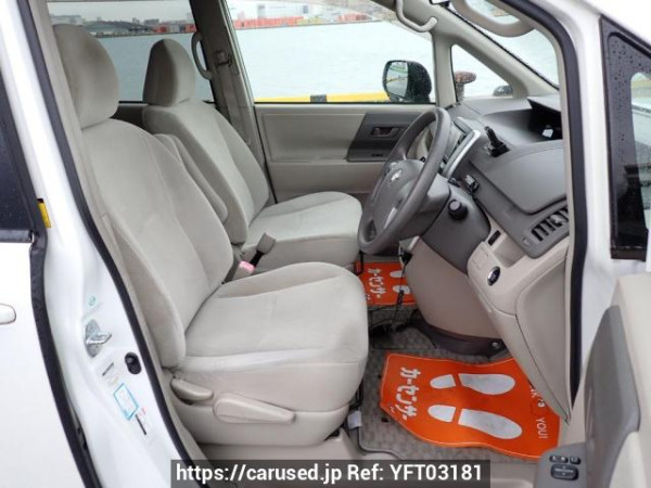 Used 2010 AT toyota noah ZRR70G Image[13]