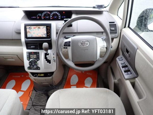 Used 2010 AT toyota noah ZRR70G Image[20]