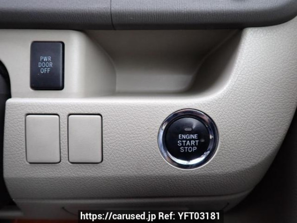 Used 2010 AT toyota noah ZRR70G Image[28]