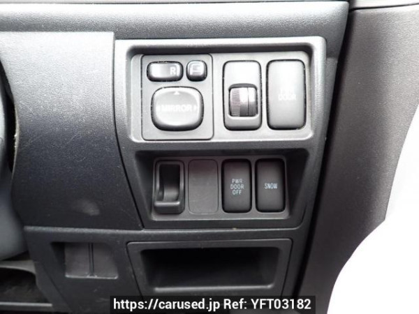 Used 2005 AT toyota sienta NCP81G Image[27]