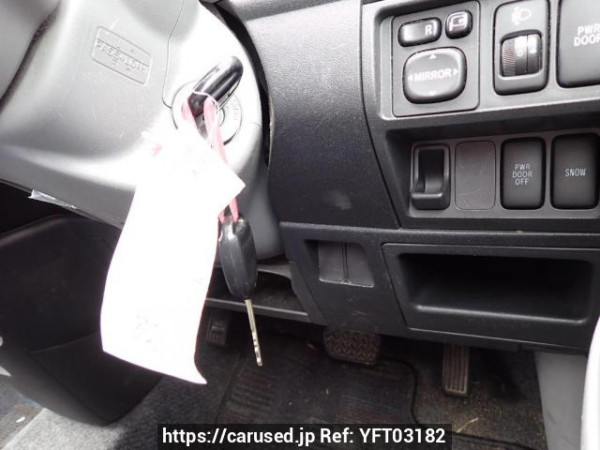 Used 2005 AT toyota sienta NCP81G Image[28]