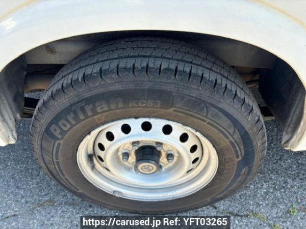 Used 2004 AT toyota regiusace-van TRH112V Image[11]