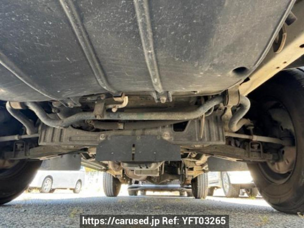 Used 2004 AT toyota regiusace-van TRH112V Image[15]