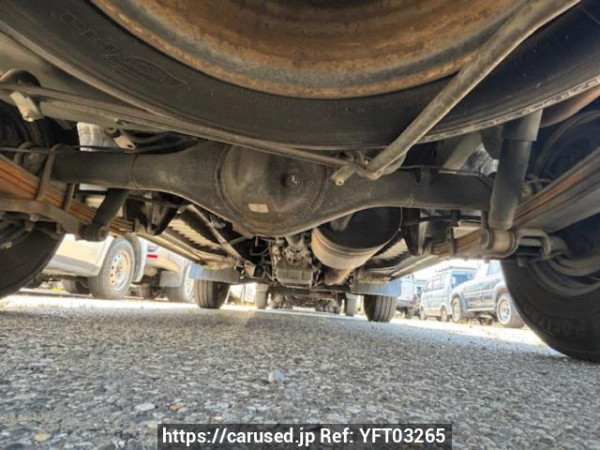 Used 2004 AT toyota regiusace-van TRH112V Image[16]