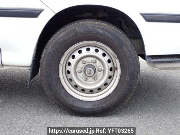 Used 2004 AT toyota regiusace-van TRH112V Image[25]