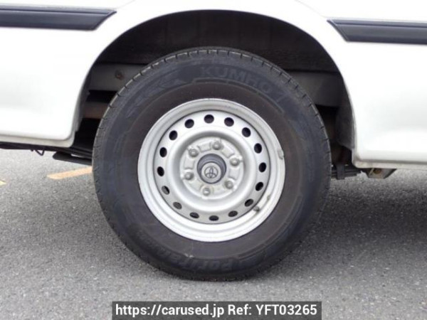 Used 2004 AT toyota regiusace-van TRH112V Image[27]