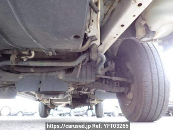 Used 2004 AT toyota regiusace-van TRH112V Image[30]