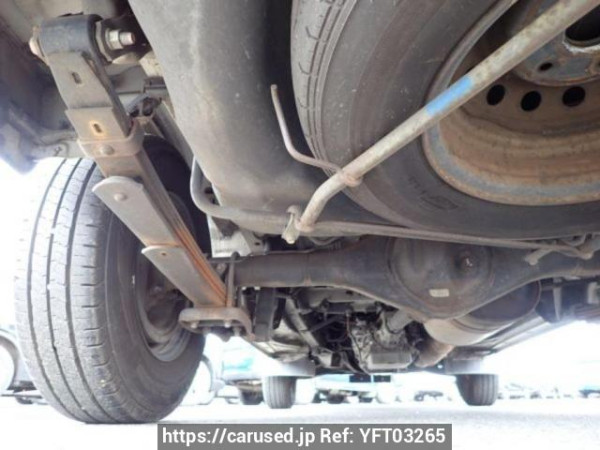 Used 2004 AT toyota regiusace-van TRH112V Image[31]
