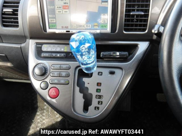 Used 2004 AT toyota wish ZNE10G Image[26]