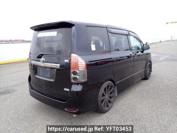 Used 2007 AT toyota noah ZRR70W Image[6]