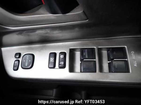 Used 2007 AT toyota noah ZRR70W Image[29]