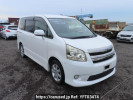 Toyota Noah ZRR70W