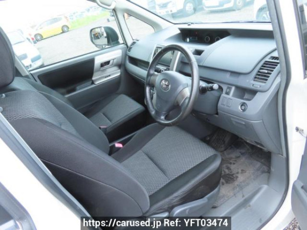 Used 2008 AT toyota noah ZRR70W Image[12]
